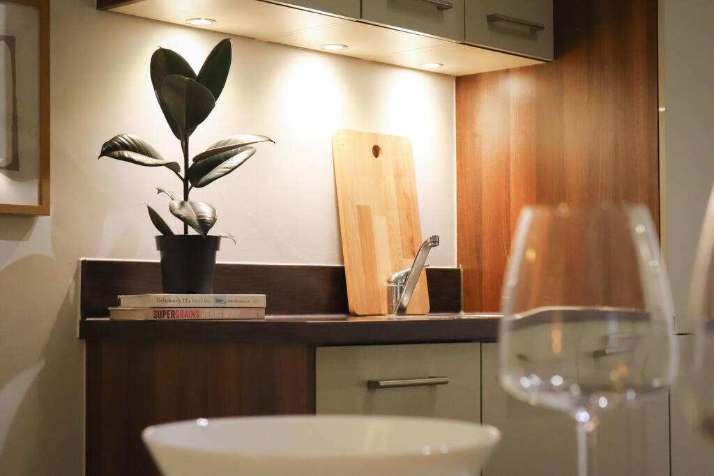 Luxurious Fully Equipped Cowley 1 Bed Apartment With Free Parking Оксфорд Экстерьер фото